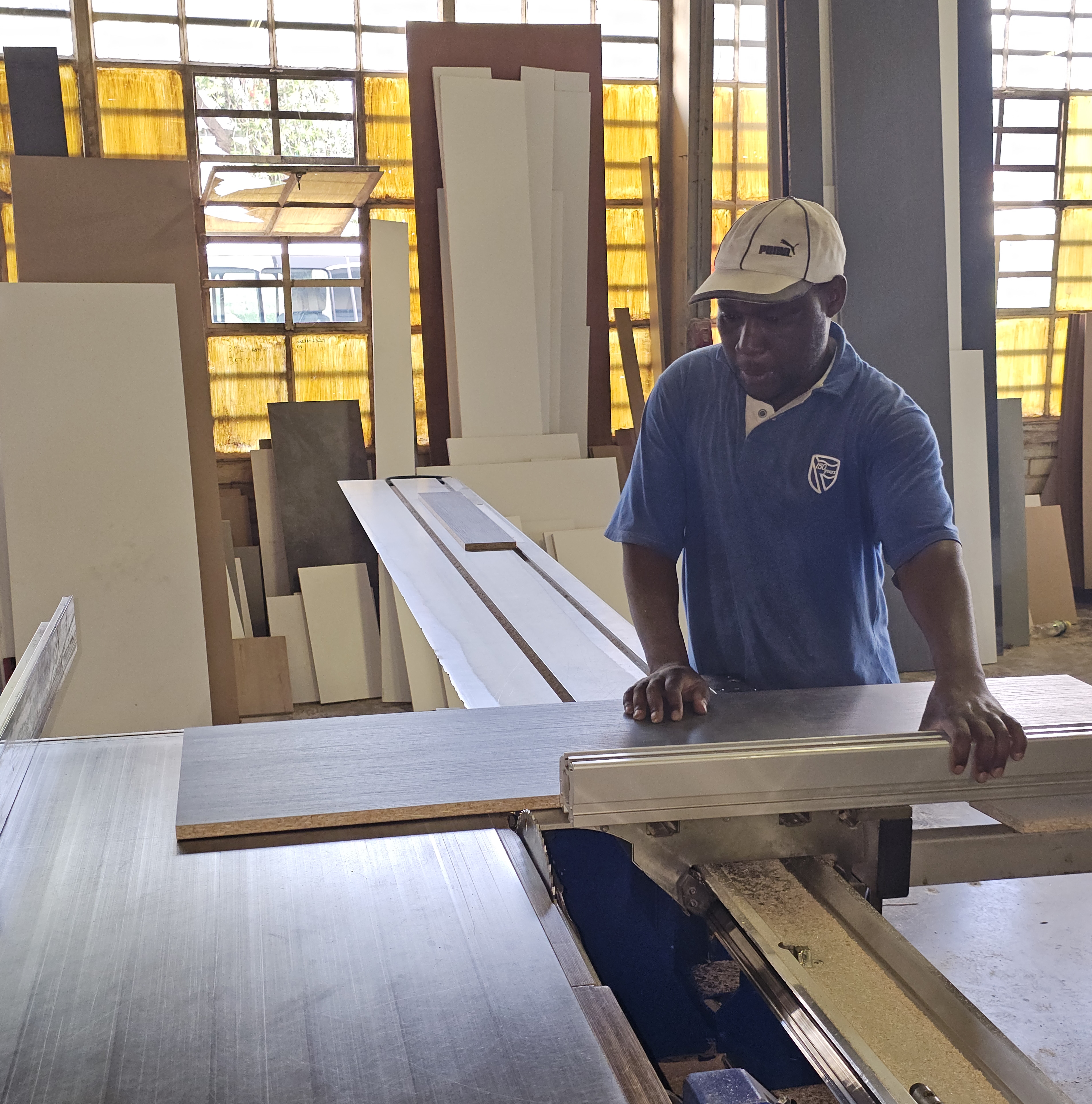 Melamine Boards Cutting
